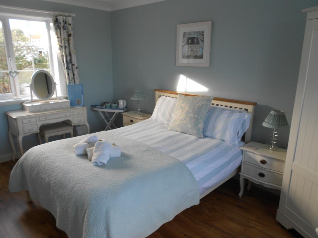 Downsfield Bed And Breakfast St Ives Oda fotoğraf